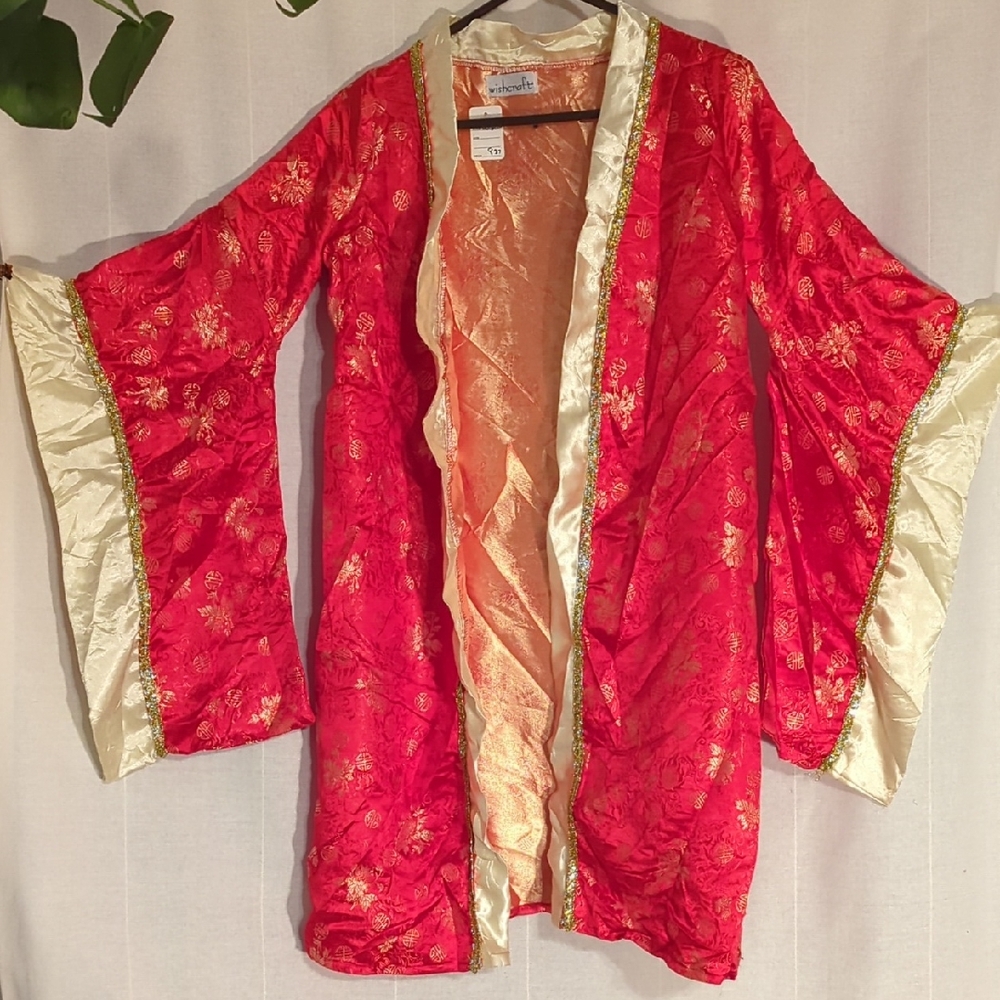 Elegant Red and Gold Kimono. Halloween Costume. Magic